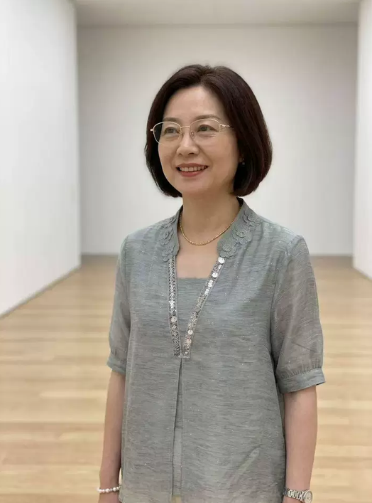 Summer fashion shirt small shirt 2026 new middle-aged and elderly women's short sleeved chiffon T-shirt