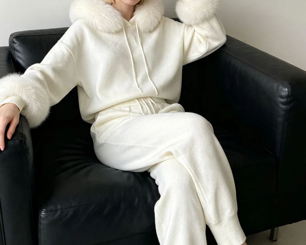 Custom Pullover Wool Knit Coat Detachable Real Fox Fur 5PCS