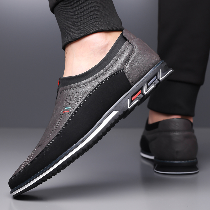 Men’s Ultra Comfortable Walking Shoes with Arch Support