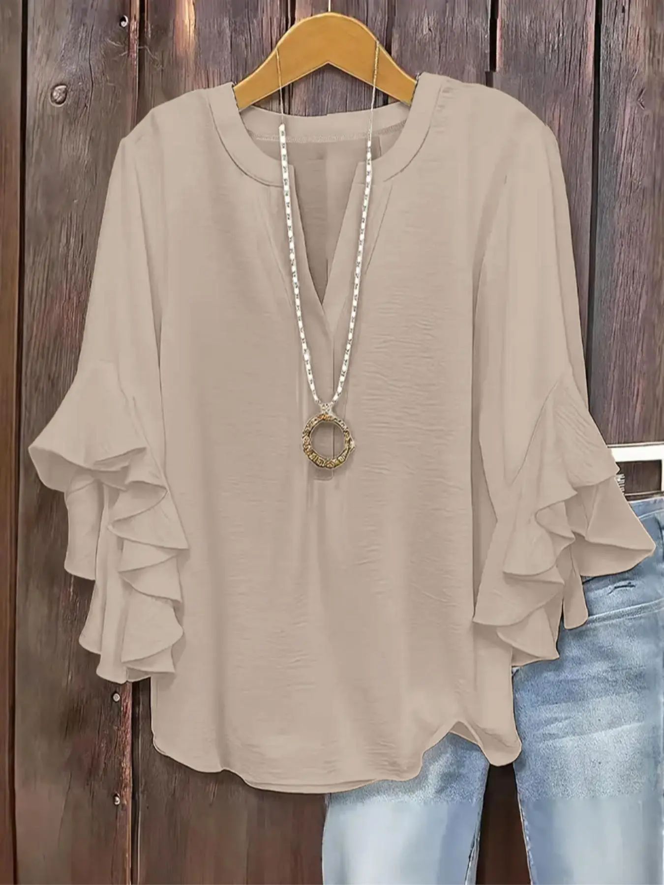 Plus Size Women's Ruffled Sleeve V-Neck Shirt Blouse, Elegant Floral Design, Comfortable and Stylish, Perfect for Casual Wear