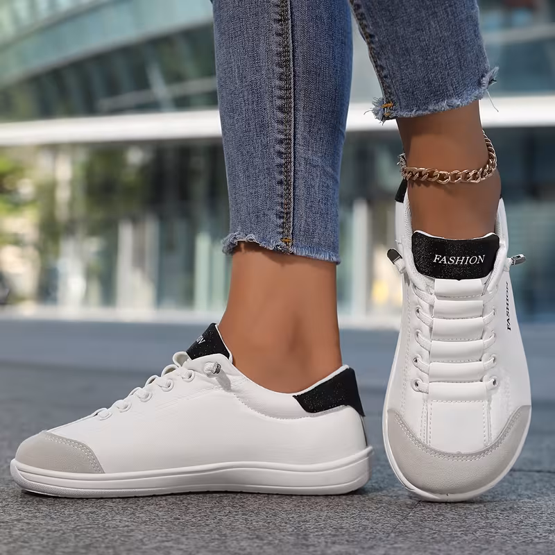 Womens wide fit athletic shoes - detail view 3