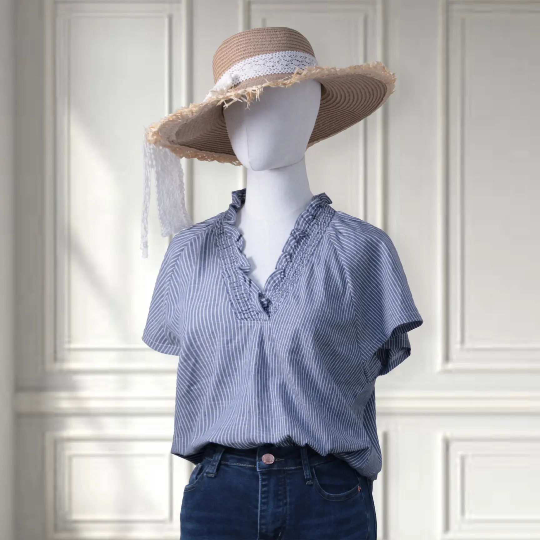 Effortless Casual Chic Top, Fresh Womenswear For moms Teachers Students