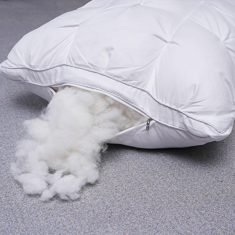 Polyester Pillow Filling and Zipper Detail