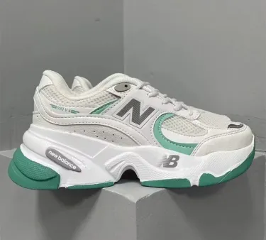 New Balance® 2026 divatos, légáteresztő edzőcipők
