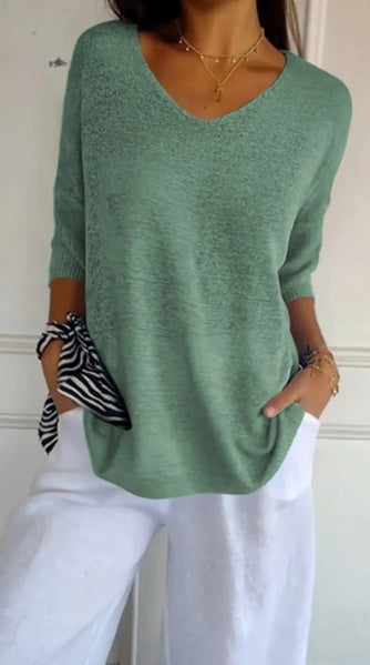 Hannah™ | Blouse en tricot unie pour femmes avec des manches 3/4 et un décolleté en V.