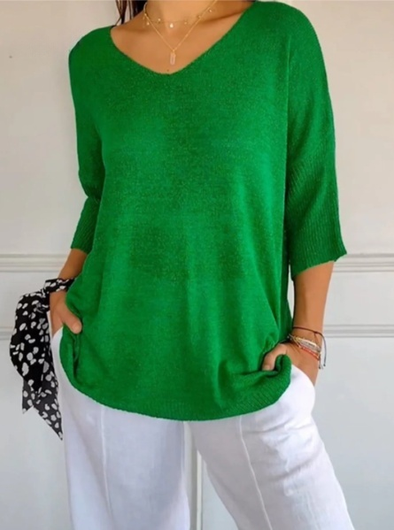 Hannah™ | Blouse en tricot unie pour femmes avec des manches 3/4 et un décolleté en V.