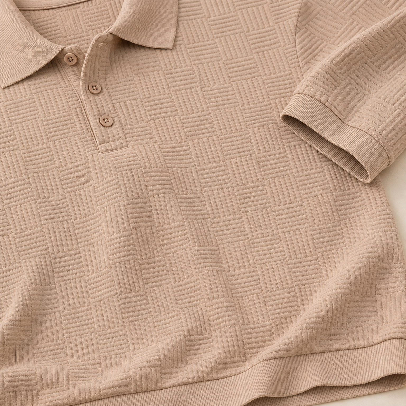 Men's textured knit polo collar placket cuff and hem details