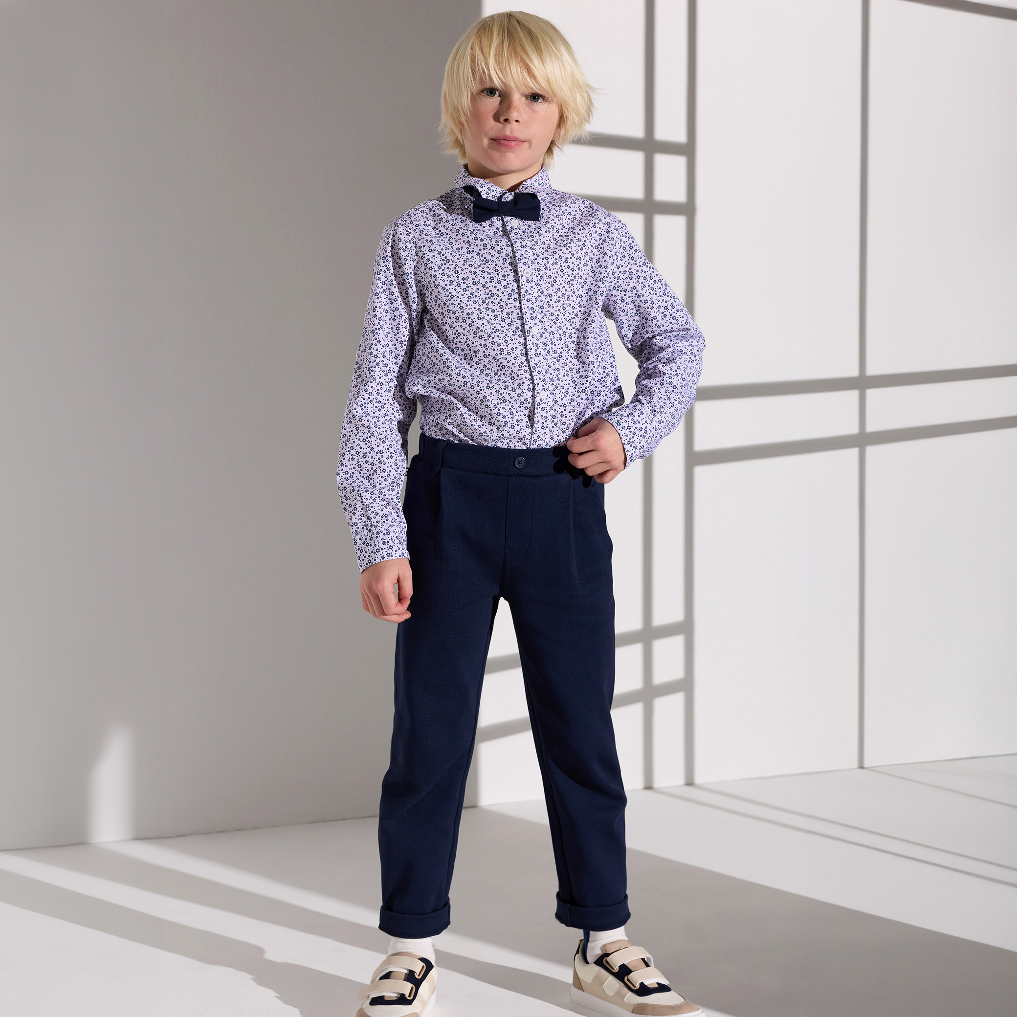 Chemise blanche nœud papillon Garçon - Imprimé Violet
