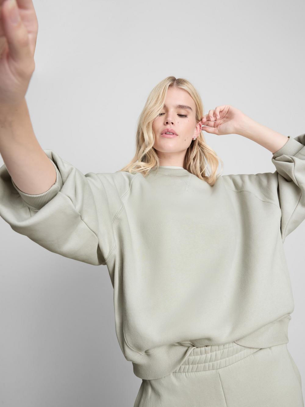 Cotton-Rich Raglan Sweatshirt - Light Gray