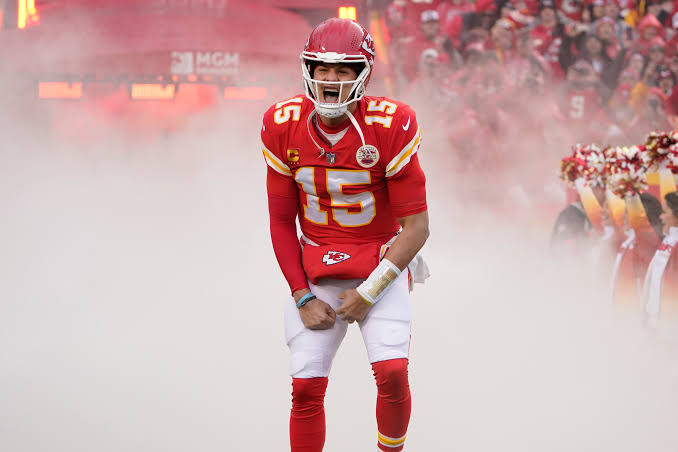 Patrick Mahomes crest