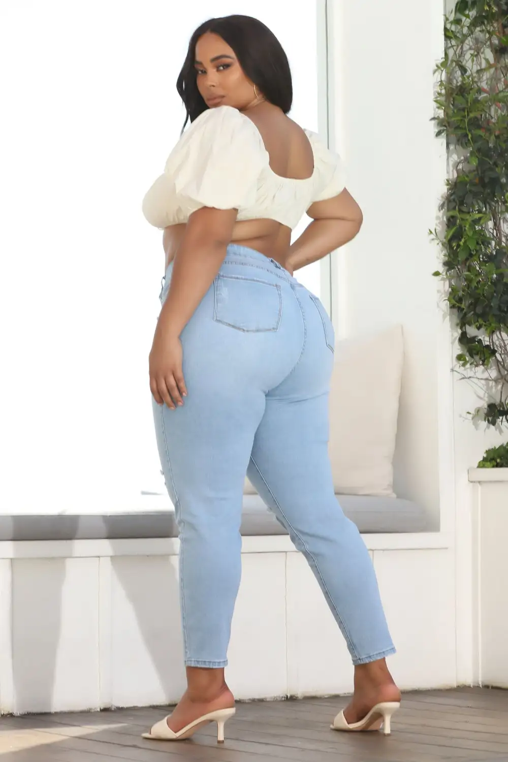 Hannah High Rise Jeans - Light Blue Wash-Aldronix