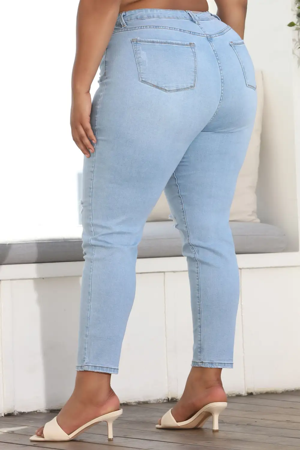 Hannah High Rise Jeans - Light Blue Wash-Aldronix