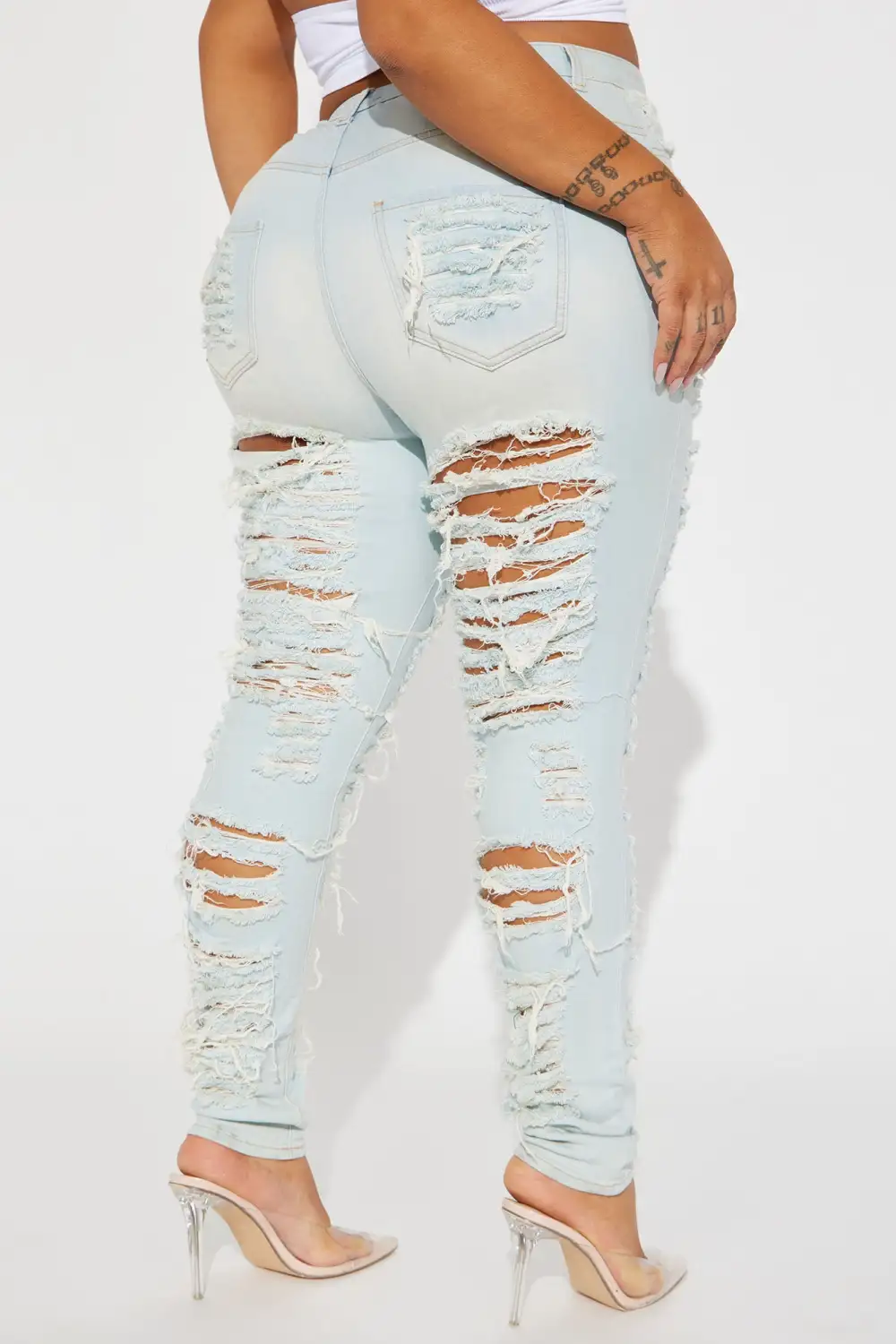 Caught In Your Love Distressed Jeans - Light Blue Wash-Aldronix