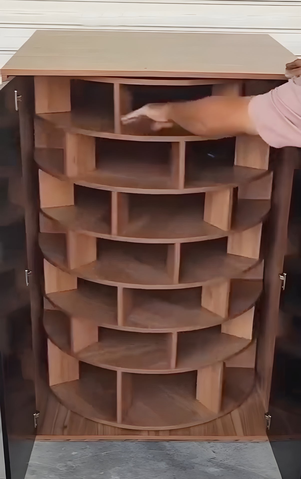 Infinity Shoe Rack - The Ultimate Shoe Storage Solution-Aldronix