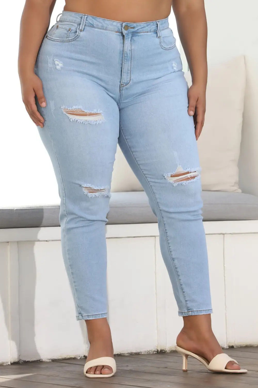 Hannah High Rise Jeans - Light Blue Wash-Aldronix
