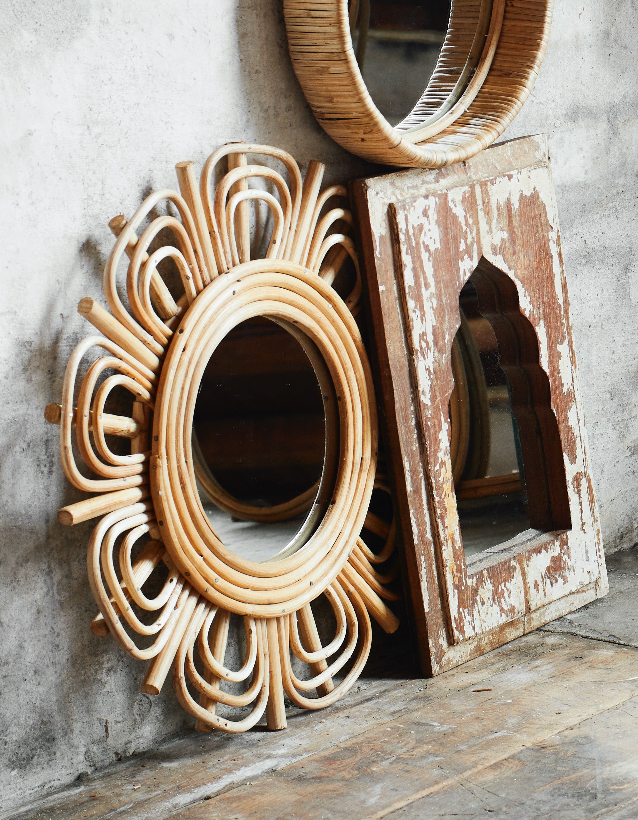 Madam Stoltz Flower Petal Bamboo Mirror-Aldronix