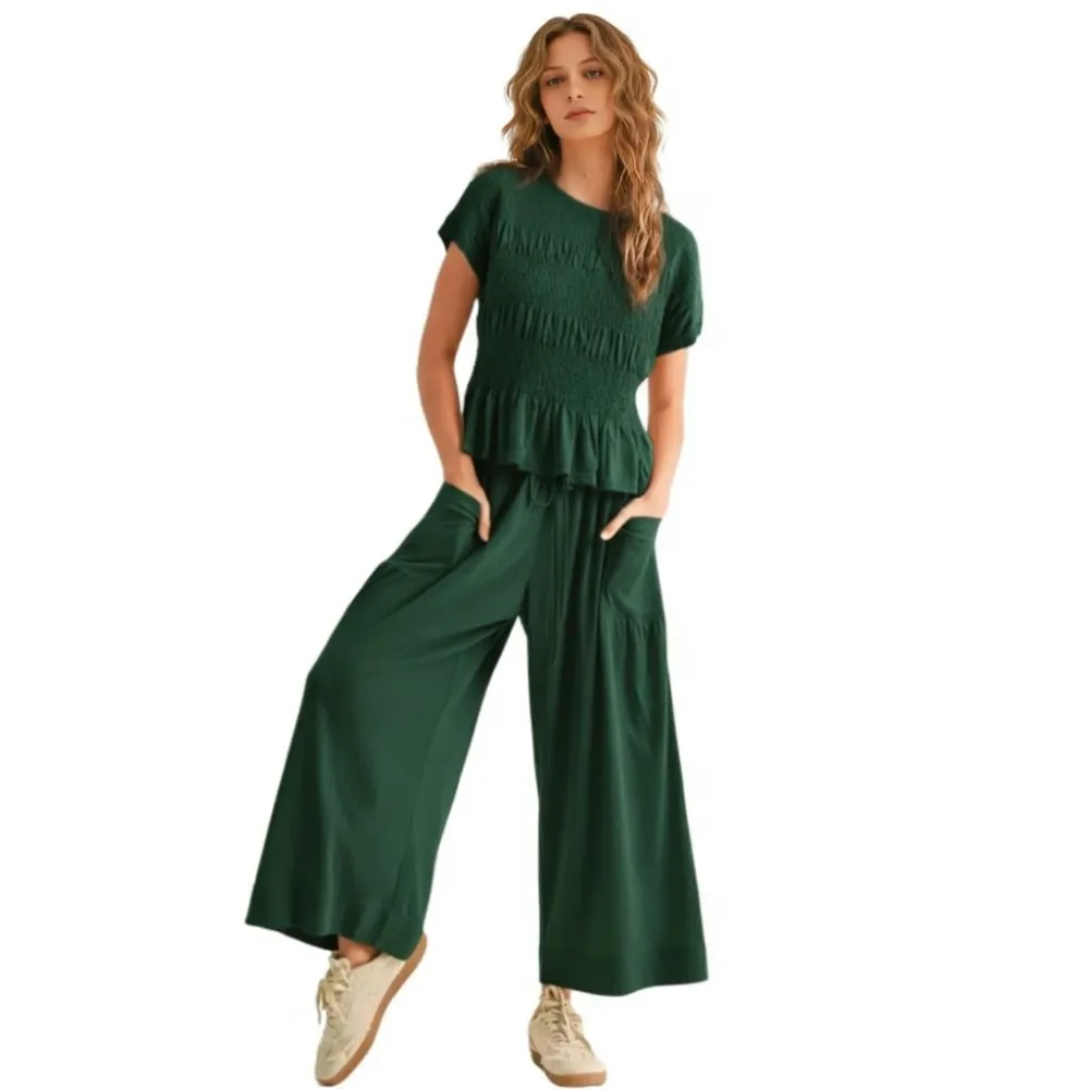 Women’s 2-Piece Smocked Top & Wide-Leg Pants Set-Aldronix