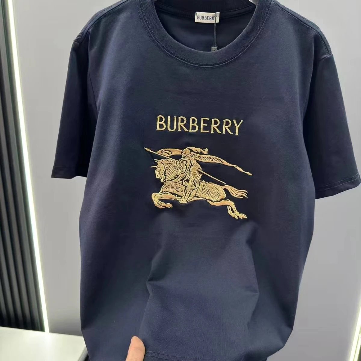 1-40:Burberry 新款藏青色短袖;尺寸:XXL