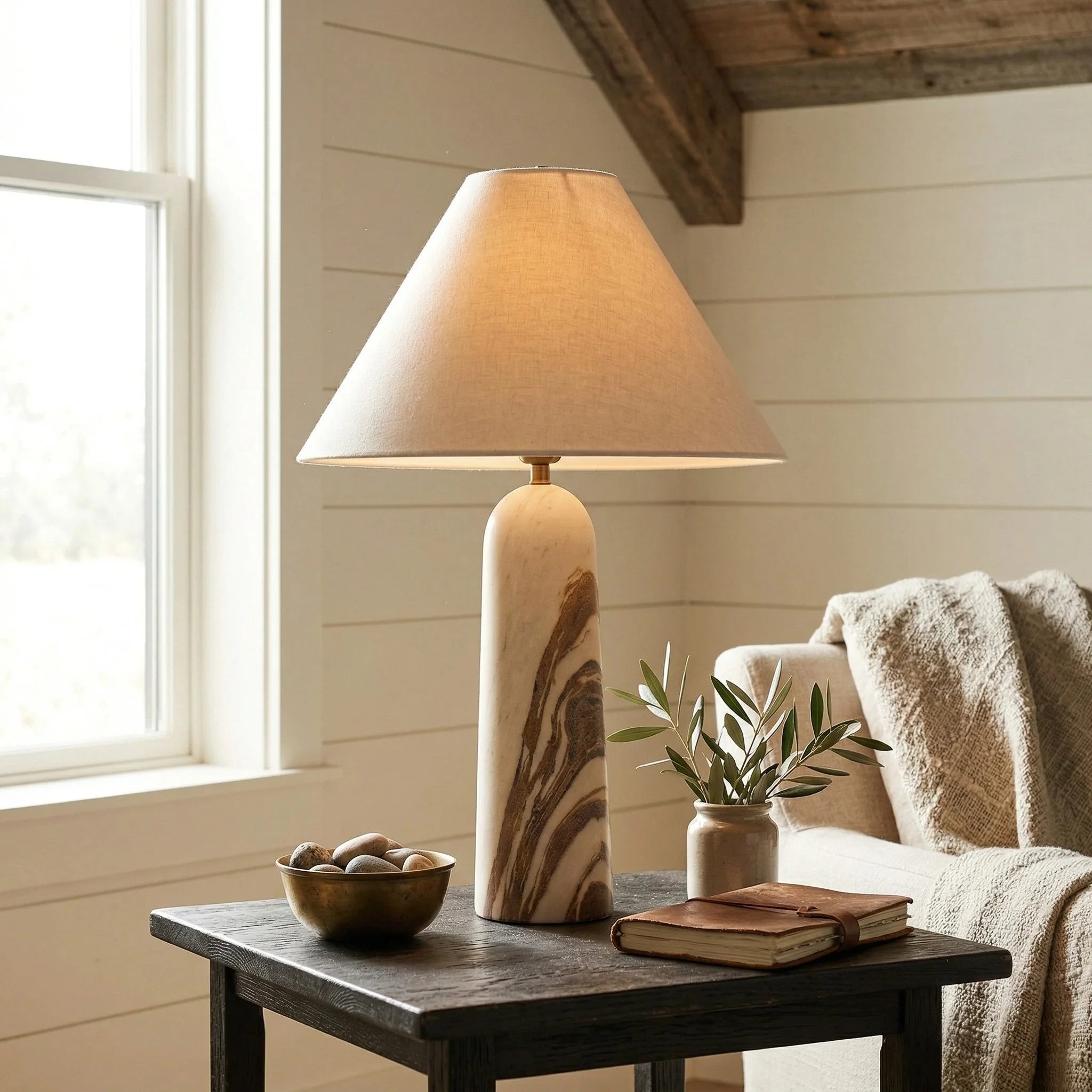 Amarin Modern Minimalist Marble Fabric Table Lamp11.webp__PID:efbe1b29-8b92-4133-b2a2-8ce2db62ccbd