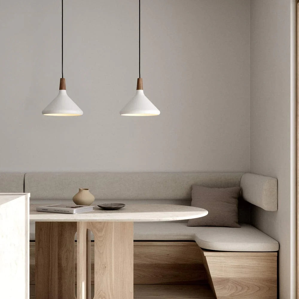Clymene Modern ConeMetal Shade Pendelleuchte (40).webp__PID:d4d885e1-1eb4-4fe0-b654-a1d5acf3de55