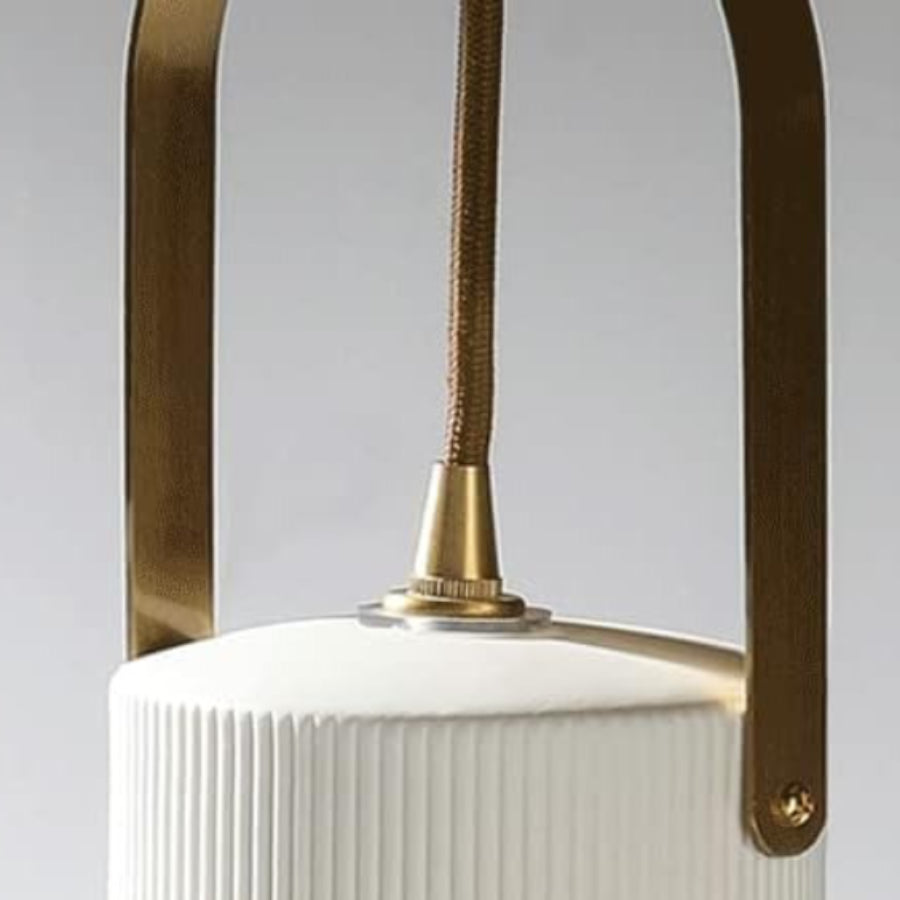 Avery Moderne gerippte Keramik-Glocken-Pendelleuchte detail2.webp__PID:f45659db-e61e-40d4-b7bf-12315d3e6b05