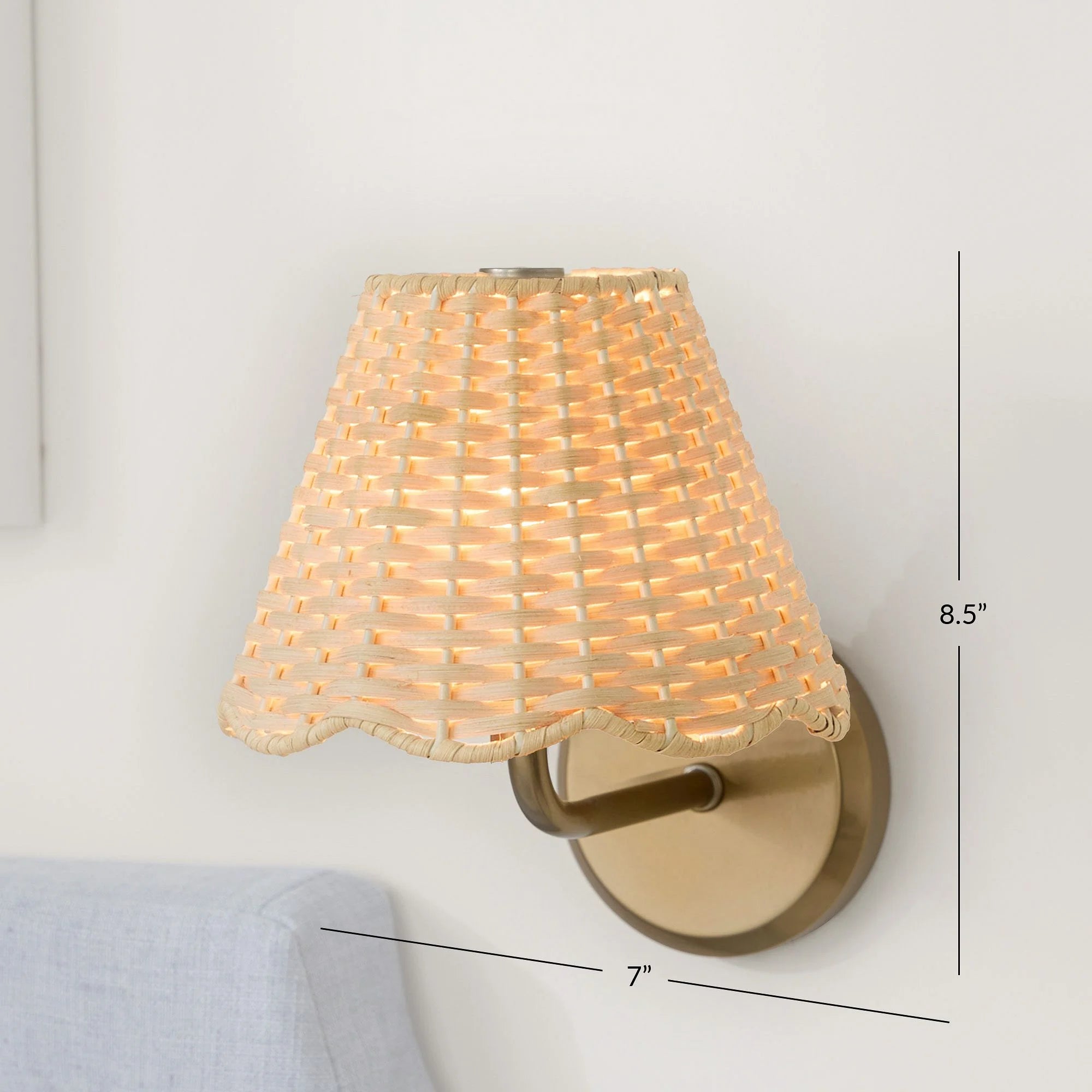 Crosby Rustikale Wandleuchter-Laterne aus gewebtem Rattan (3).webp__PID:e3ca1fe0-37cc-48fd-91e6-b4e2f57af4b5