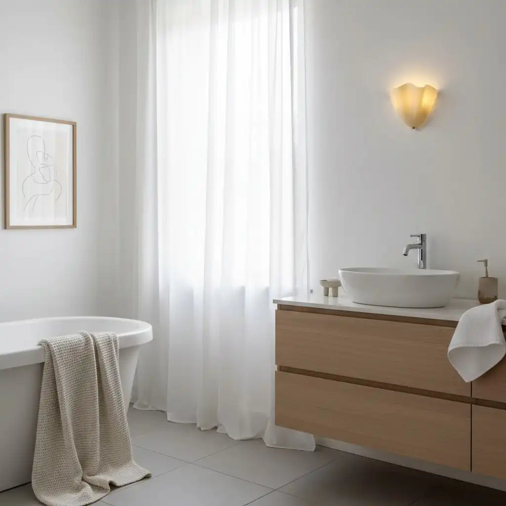 Edwards Modern Wave Glaswandleuchte27.webp__PID:aa85782a-be8c-4cf1-9918-9b92fb10fd61
