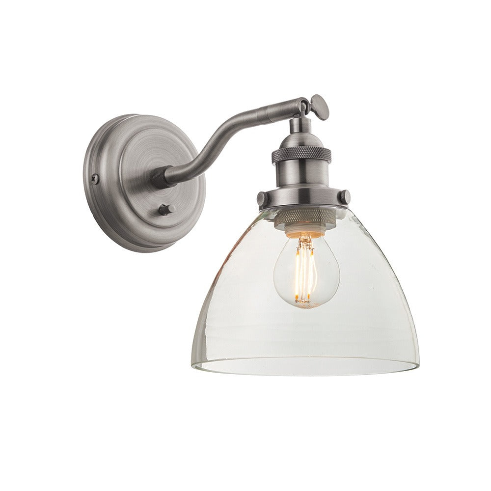 Griffin Industrielle verstellbare Glas-Wandleuchte7.webp__PID:78901232-fd67-4120-937a-ad46459653a4