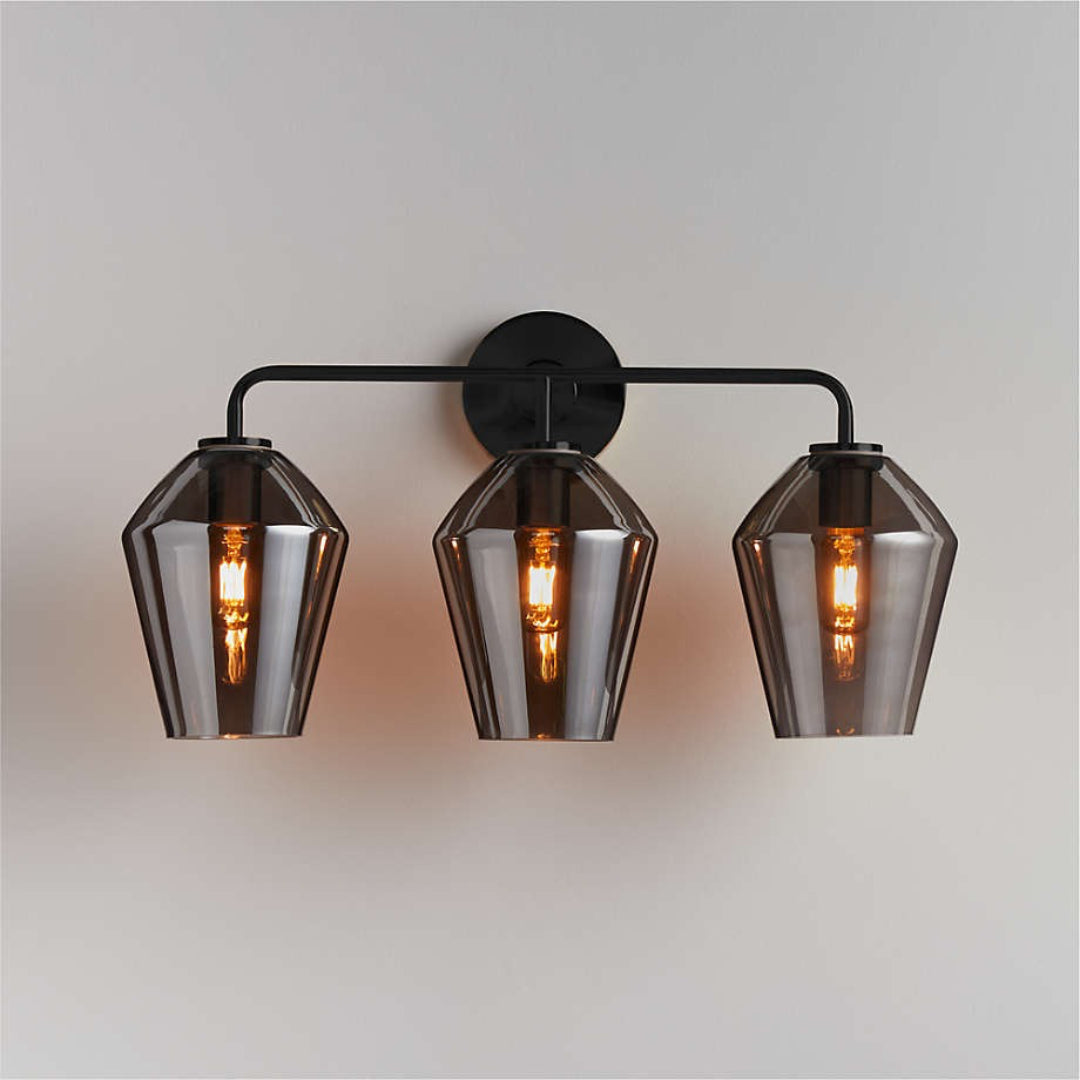 Elara Moderne geometrische Wandleuchte aus Glas und Metall, Silber/Schwarz.webp__PID:edf6ce8f-3090-4404-a2cb-027e45c194b9