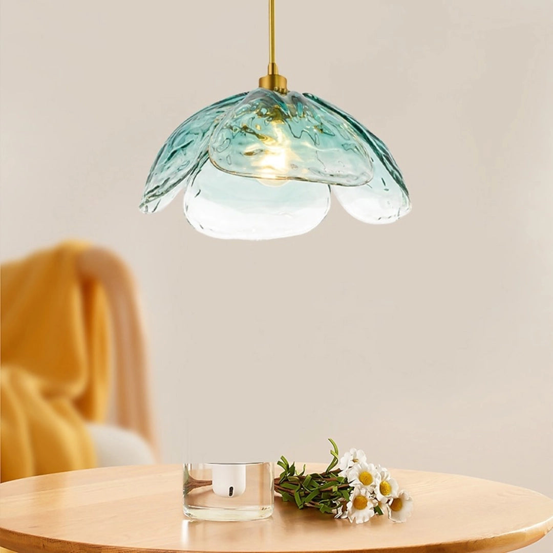 Flora Moderne Pendelleuchte aus gehämmertem Blütenglas15.webp__PID:46f0a776-d52e-41ce-823b-e29c85624aa4