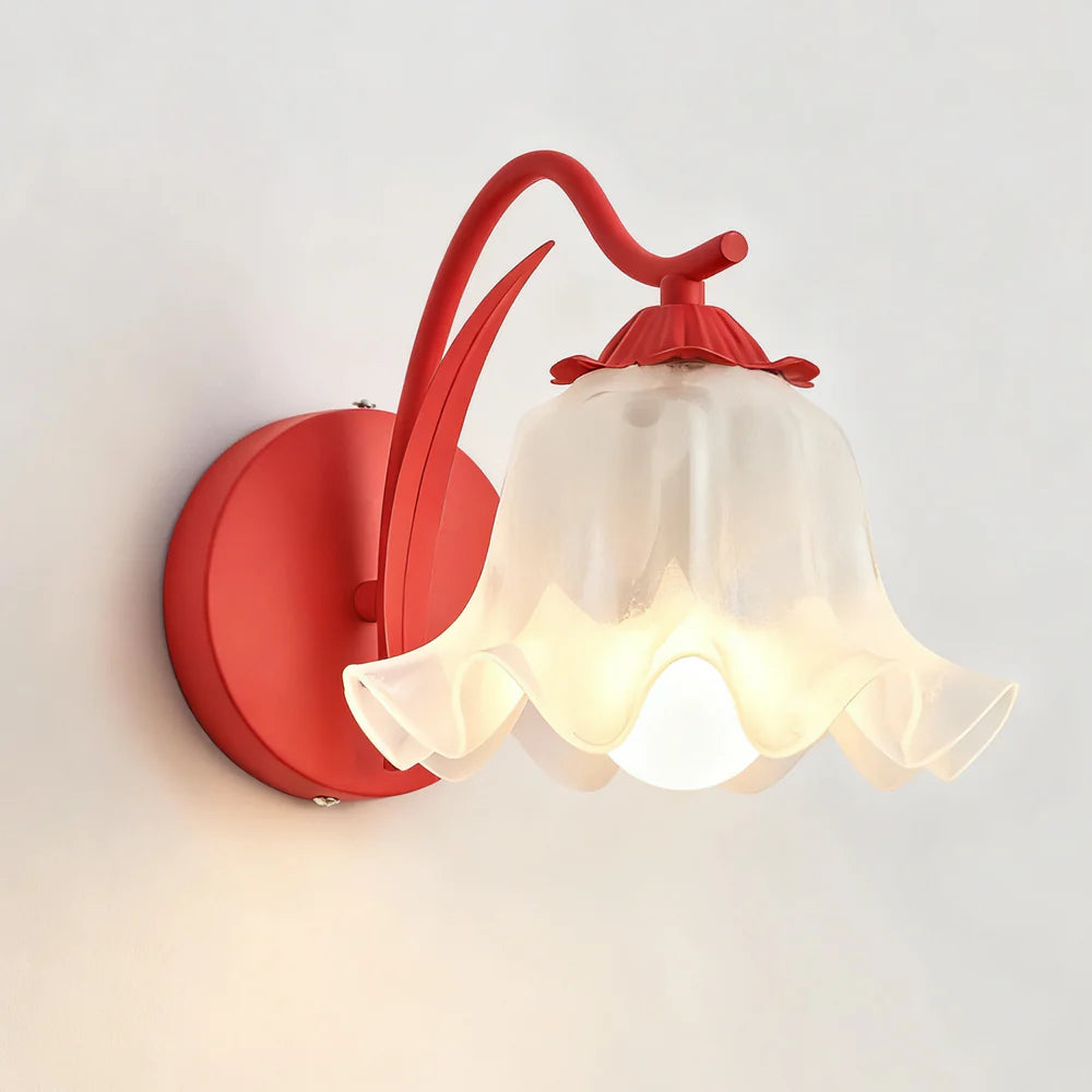 Denise_French_Retro_Acrylic_Floral_Wall_Light3.webp__PID:0d156725-f4c1-4474-980b-5b268b56b650