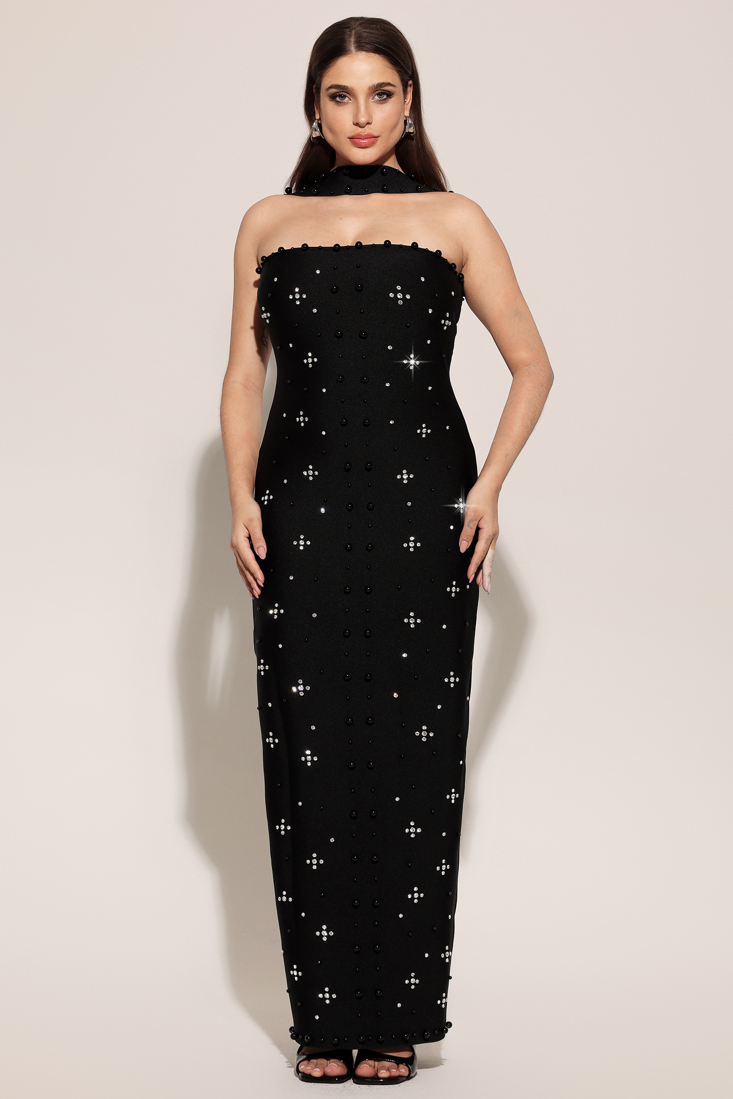 Nesya Sleeveless Pearl Bandage Maxi Dress
