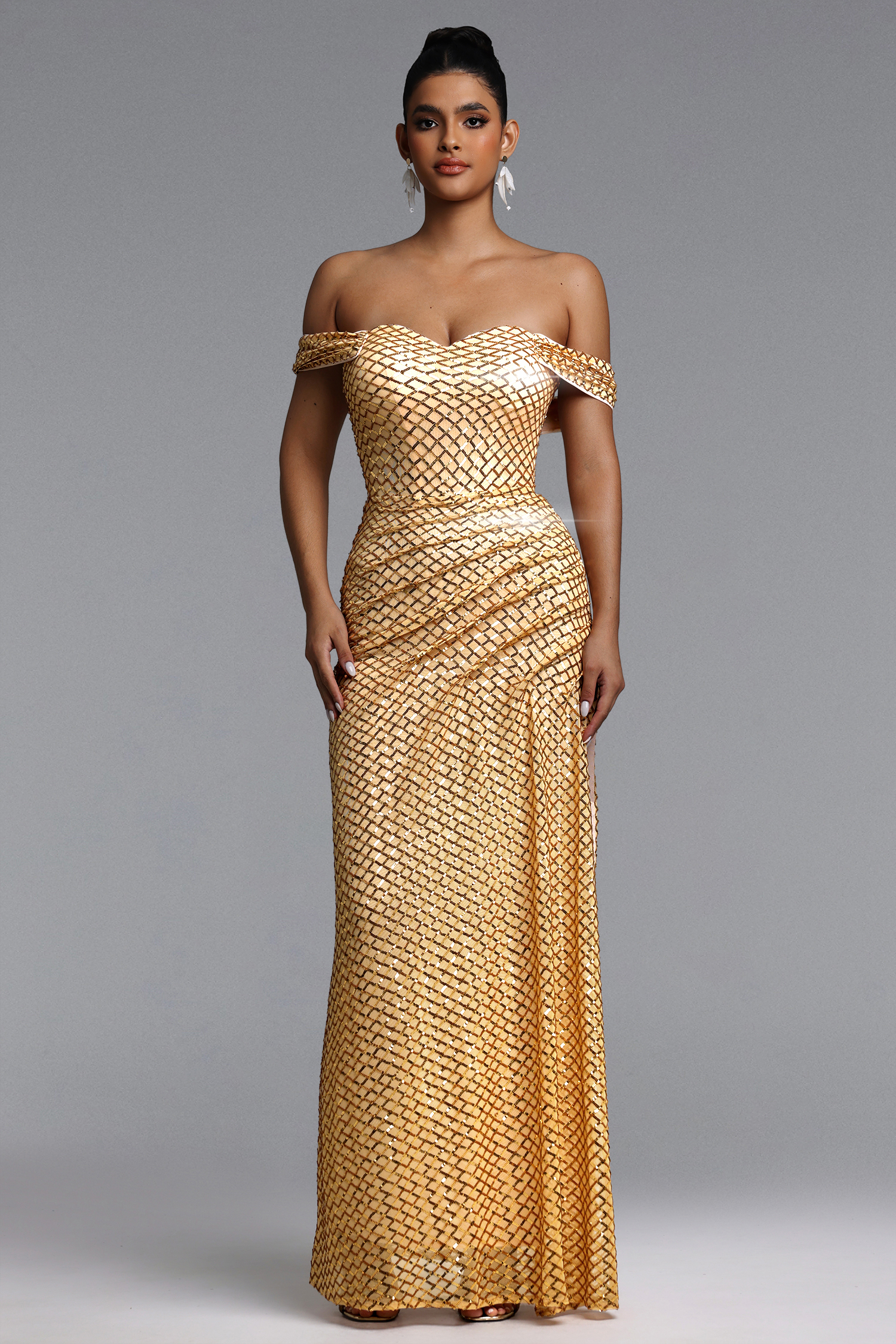 Hulic Glamorous Contour Off Shoulder Sequin Maxi Dress