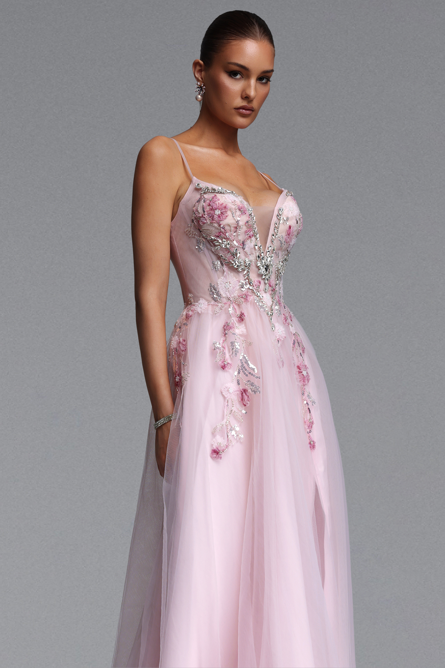 aSissel Romantic Flowy Floral Applique Tulle Maxi Dress