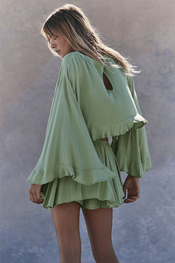 Women’s Loose-Fit Vacation Two-Piece Set – Batwing Sleeve Top & Ruffle Shorts