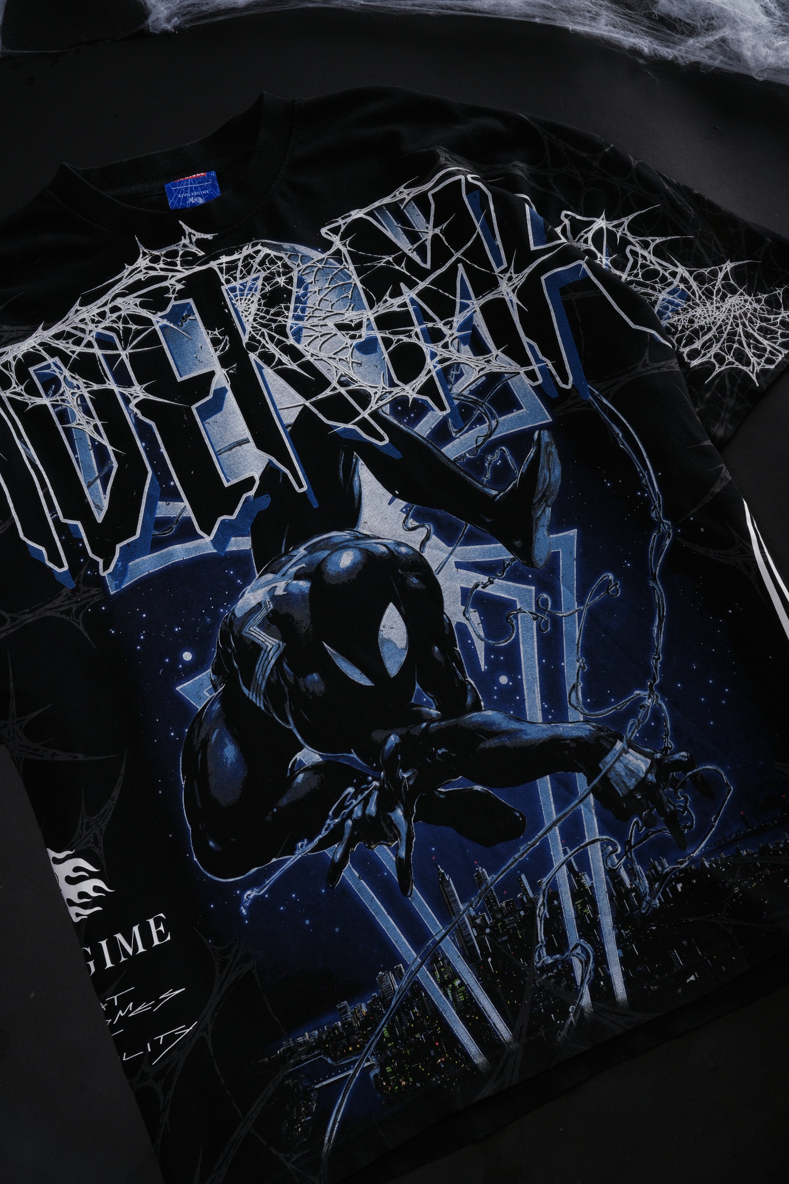 Night Mode American Classic Oversized Tee in Vintage Black