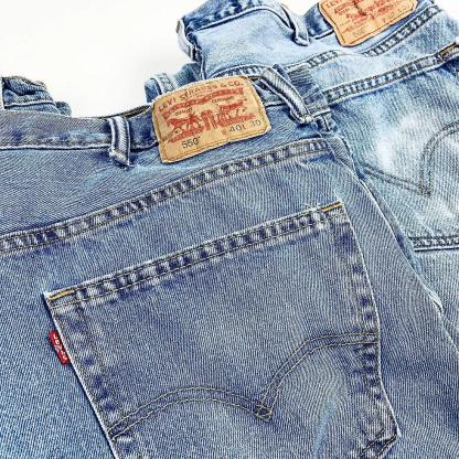 Levi's Box
