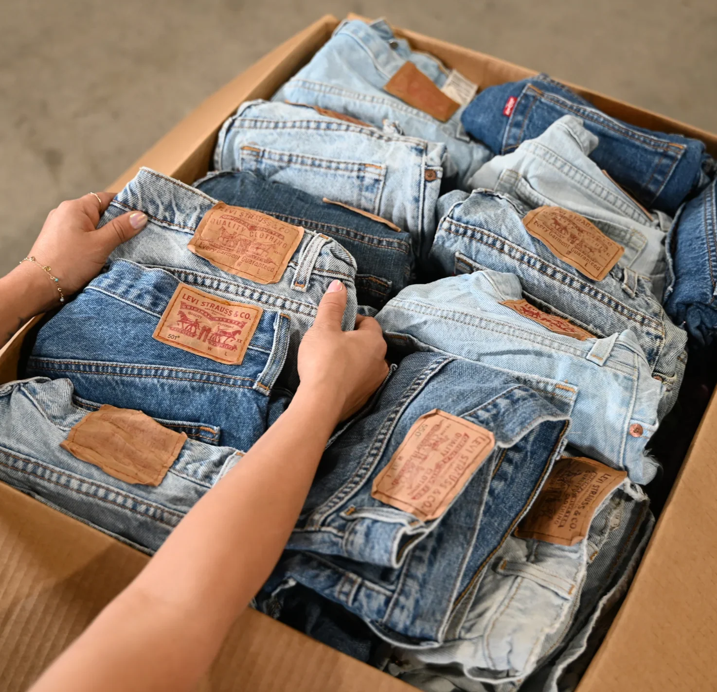Levi's Box