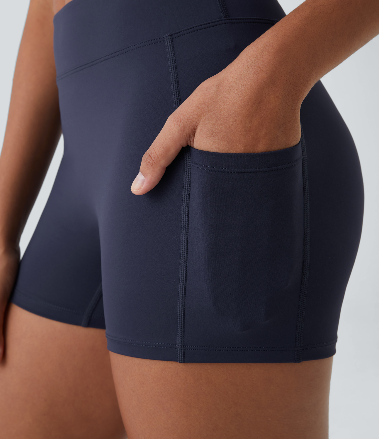 Airy High Waisted Side Pocket Plain Yoga Shorts 3.5"-UPF50+