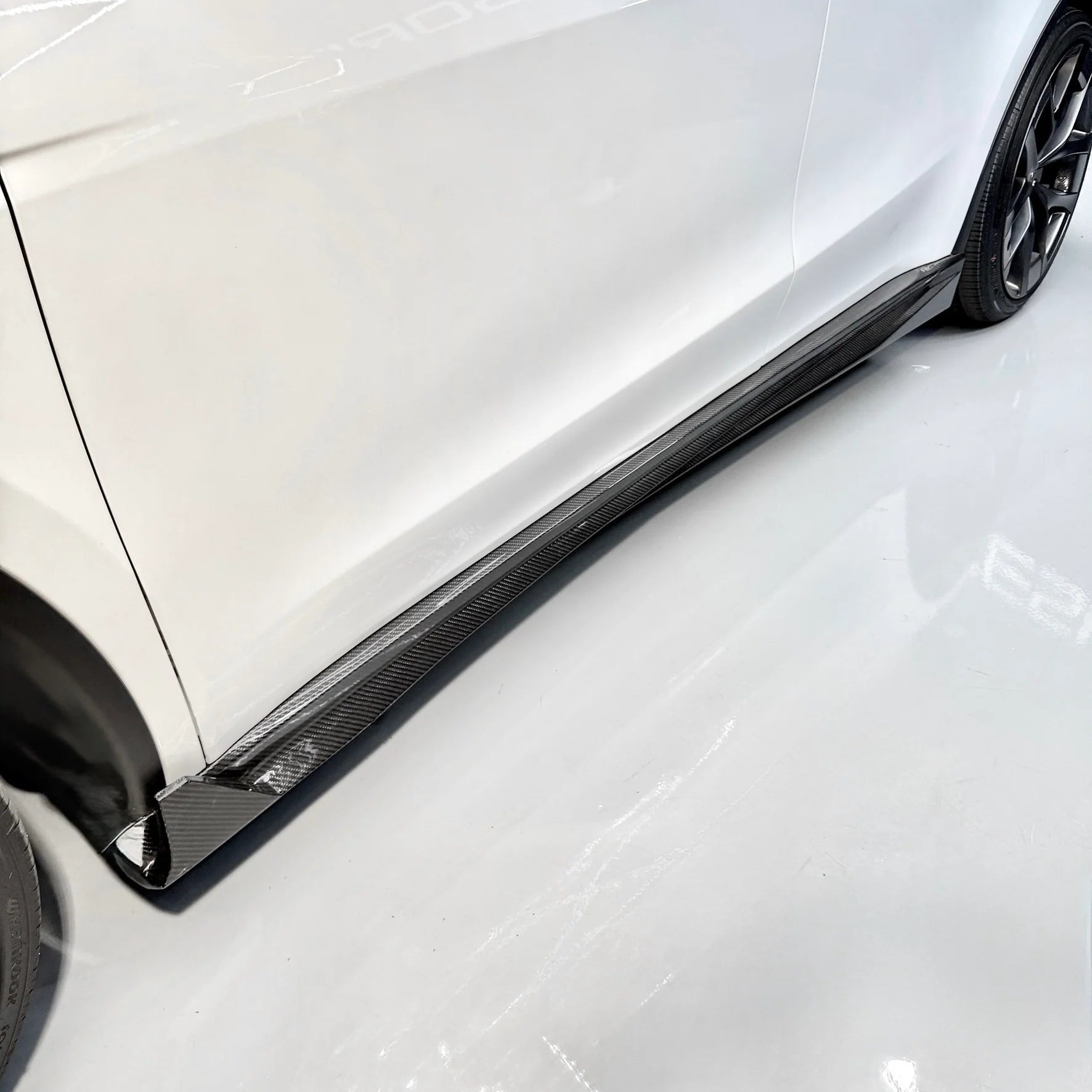 Dry Carbon Fiber Side Skirts for Model Y Juniper - High Performance Exterior Upgrade