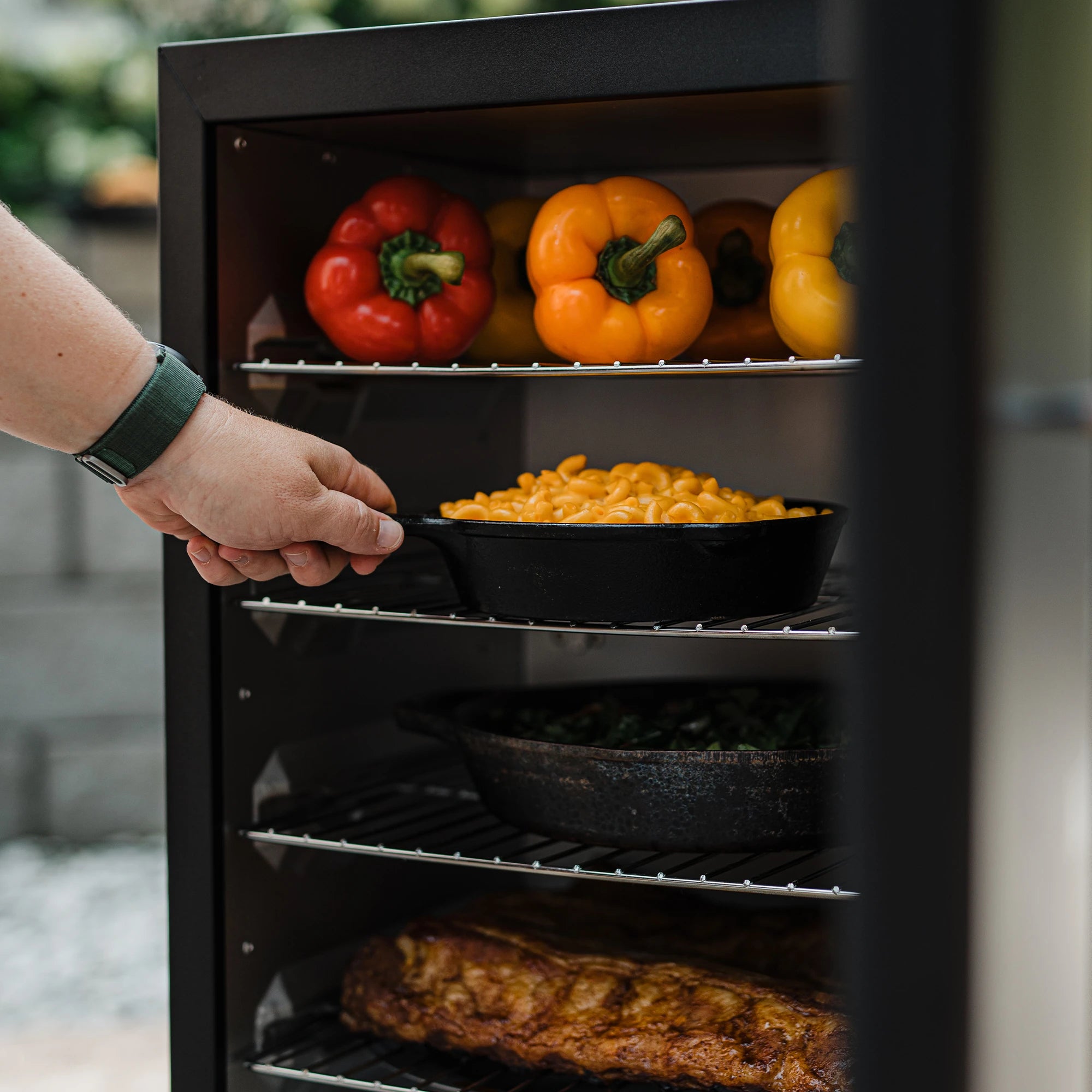 🎄Today's Special Value🎁Masterbuilt 30" 4 Rack Electric Smoker w/Cover, Recipes & Accessories