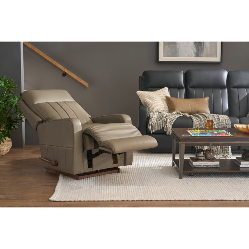 💝𝐐𝐕𝐂'𝐬 𝐁𝐥𝐚𝐜𝐤 𝐅𝐫𝐢𝐝𝐚𝐲 𝐃𝐞𝐚𝐥𝐬 ✨La-Z-Boy Finley Leather Manual Recliner