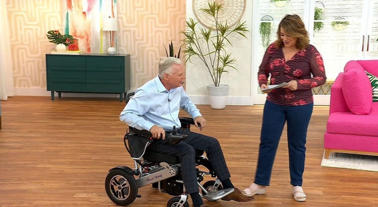 Miracle Mobility Platinum 8000 Folding Electric Wheelchair