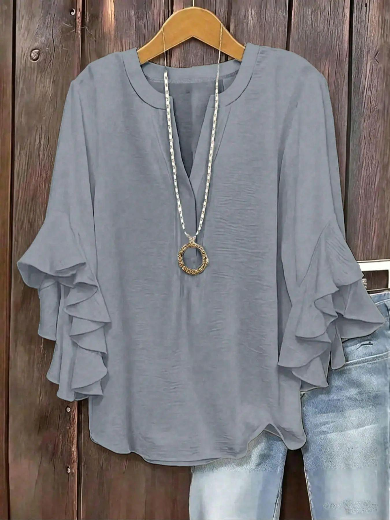 Plus Size Women's Ruffled Sleeve V-Neck Shirt Blouse, Elegant Floral Design, Comfortable and Stylish, Perfect for Casual Wear