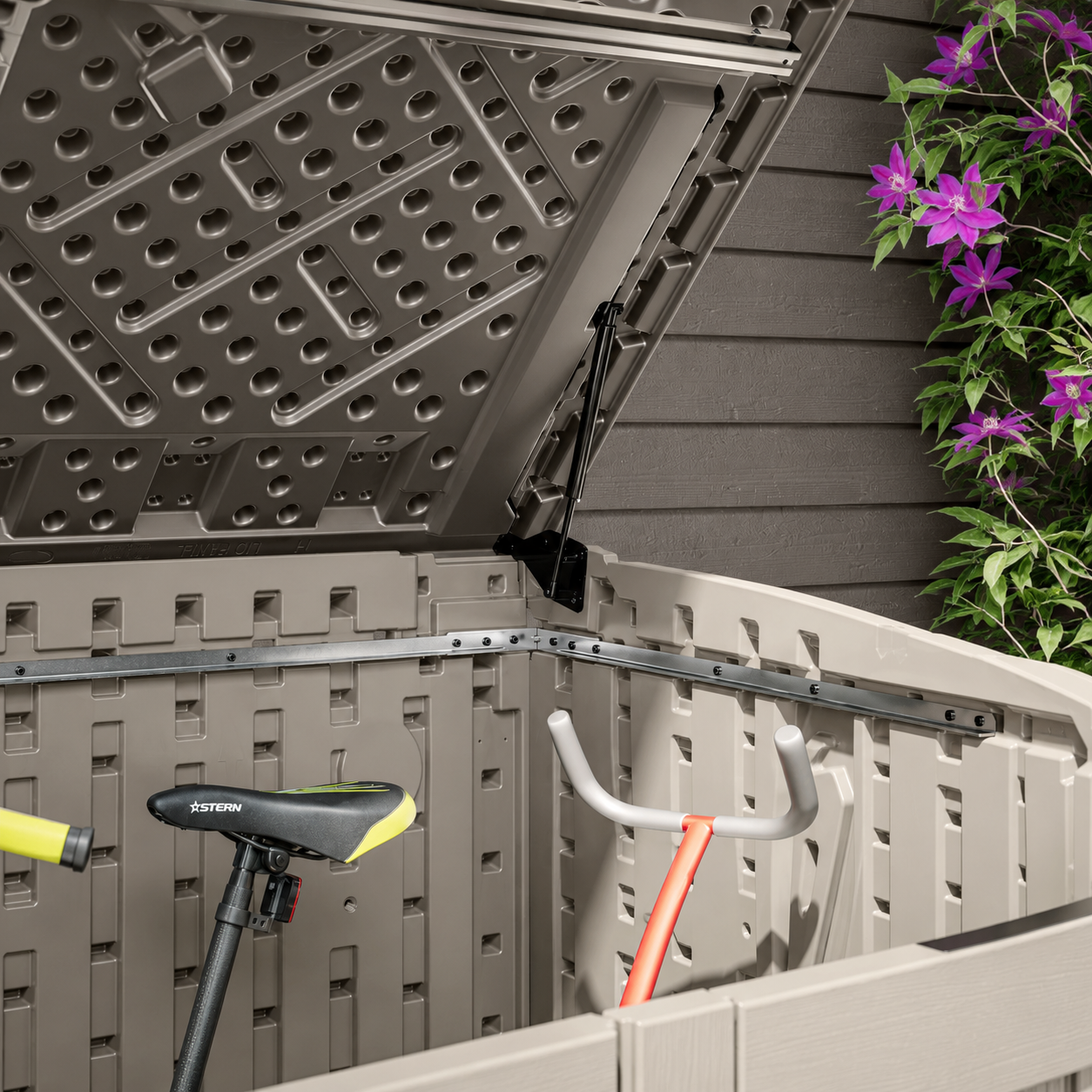 Terra – Abri de Jardin Horizontal en Résine avec Vérins à Gaz 