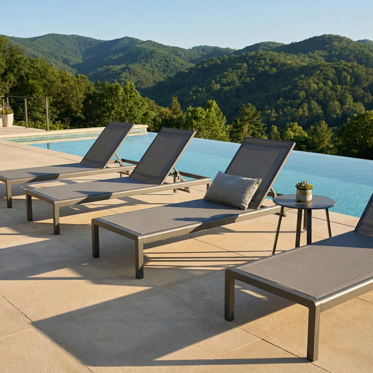 Caggiana – Lot de 4 Transats Extérieurs en Métal avec Confort Réglable pour Jardin et Piscine