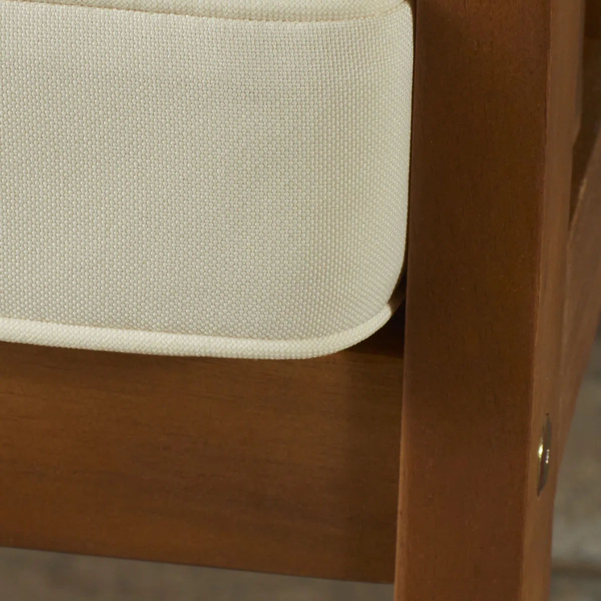 Elvara – Salon de Jardin 4 Pièces avec Coussins Confort Élégant pour Extérieur Moderne