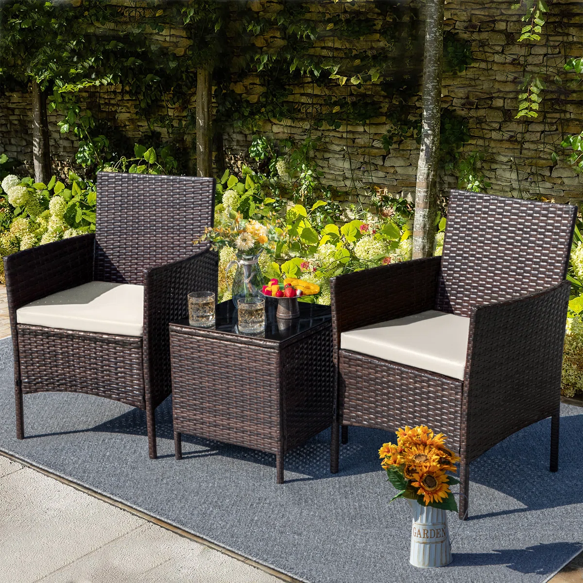 Jagora – Salon de Jardin 3 Pièces en Rotin avec Coussins pour Extérieur Moderne