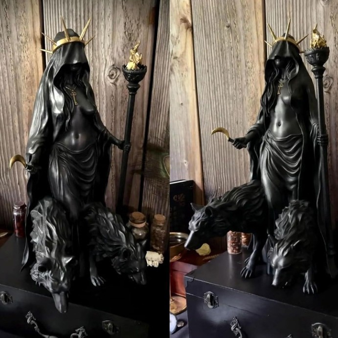Witch Statue Halloween Resin Ornament Home Decoration Night Witch Ornament