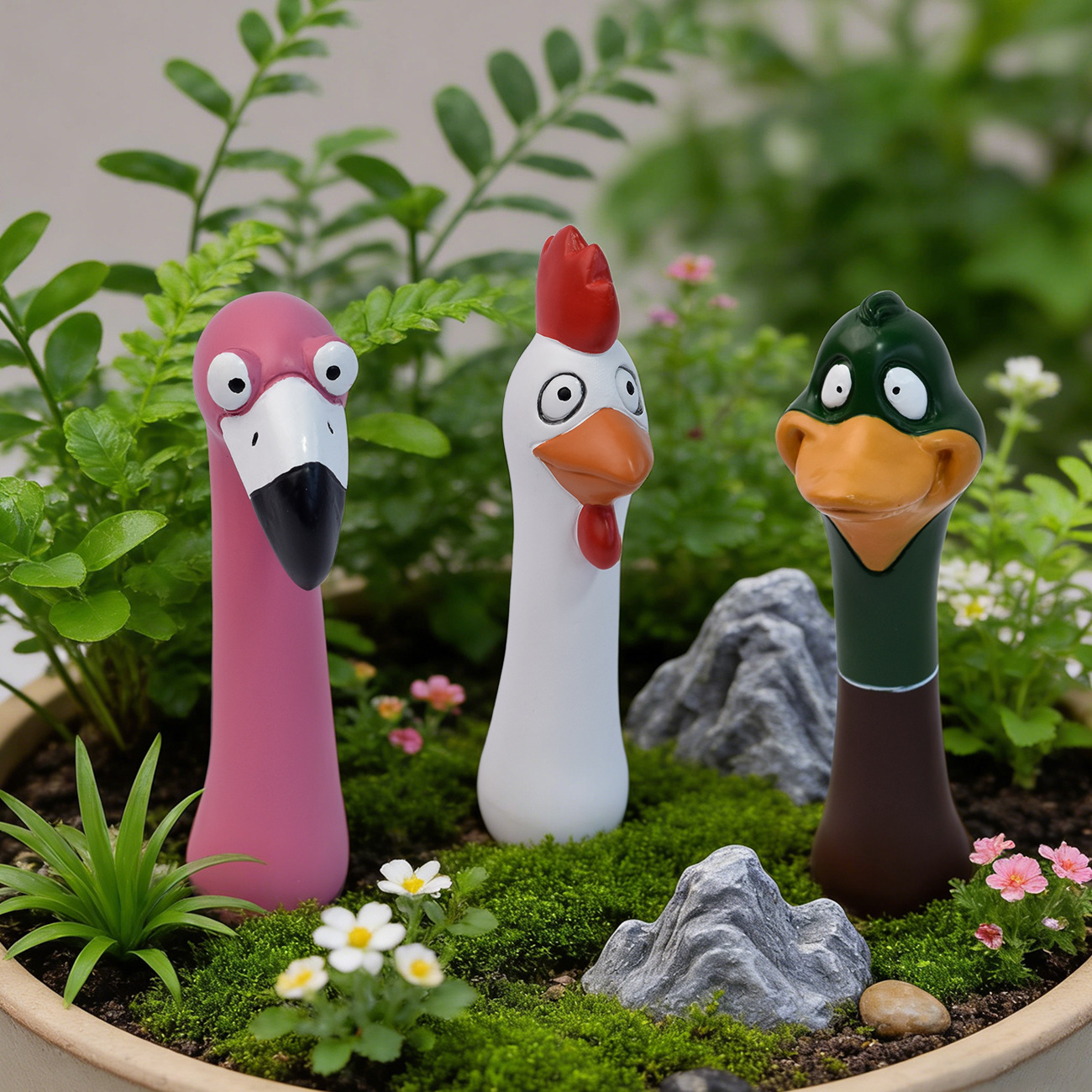 Cartoon flamingo decorative plug-in for outdoor parks, paths, flower beds, gardens, and courtyards.